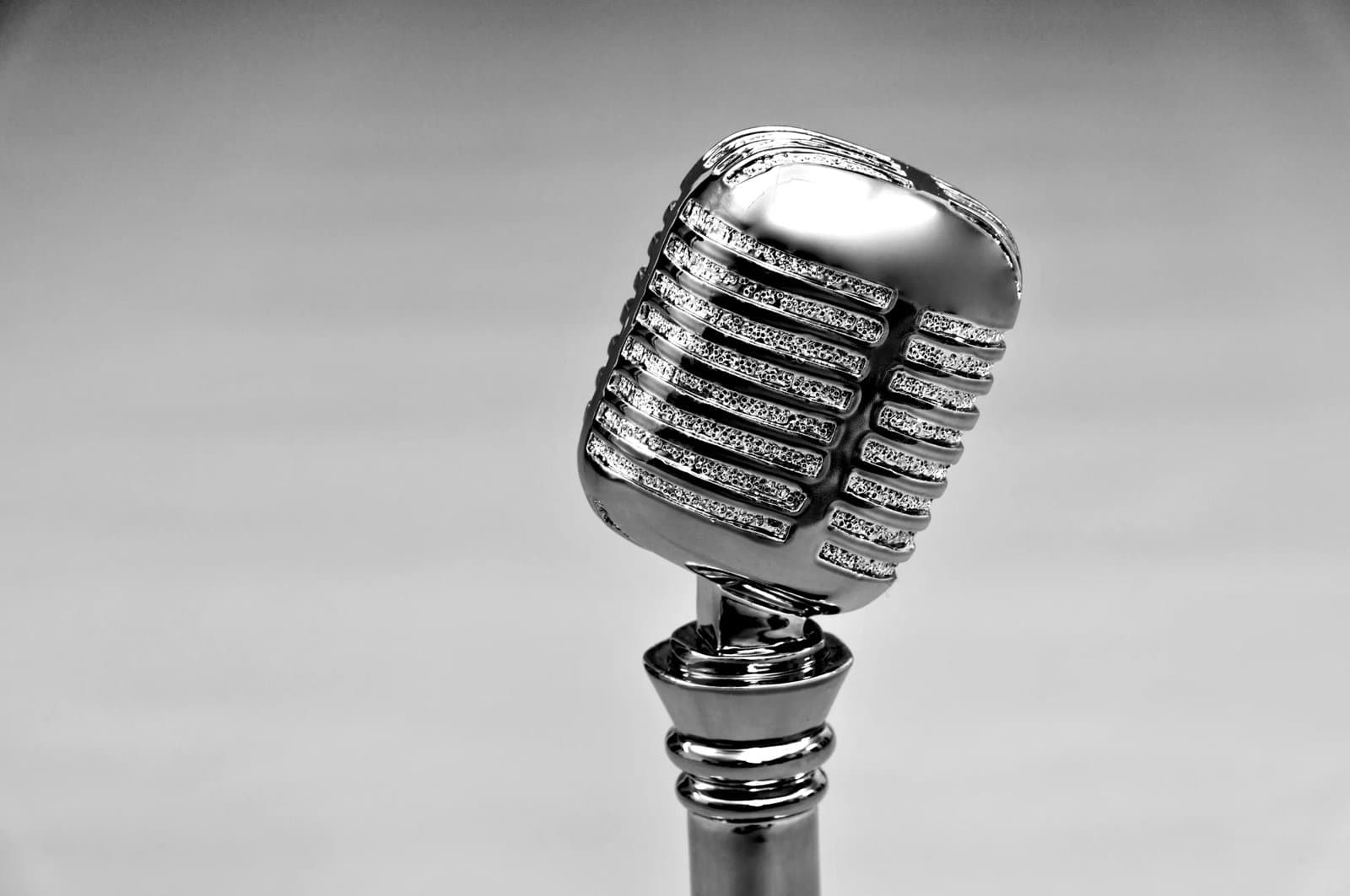 Radio microphone